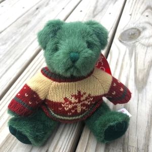 Fireside Friends Green Christmas Sitting Bear